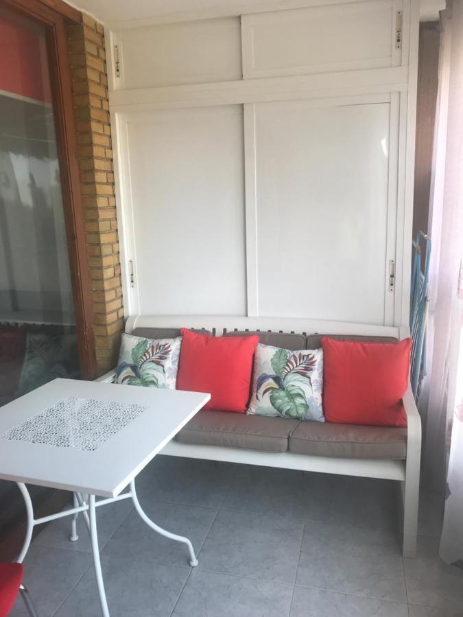 Cozy Apartment Near The Sea Alicante Exterior foto